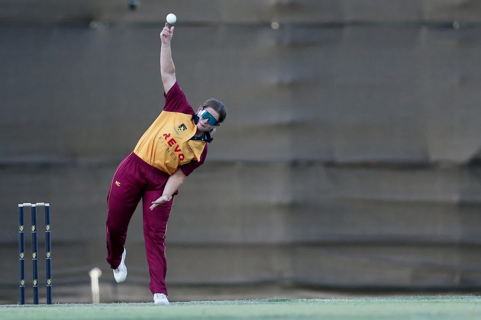 MEGAN MCCOLL WINTER DIARY: WACA VICTORY, GYM TOURS AND SURFING