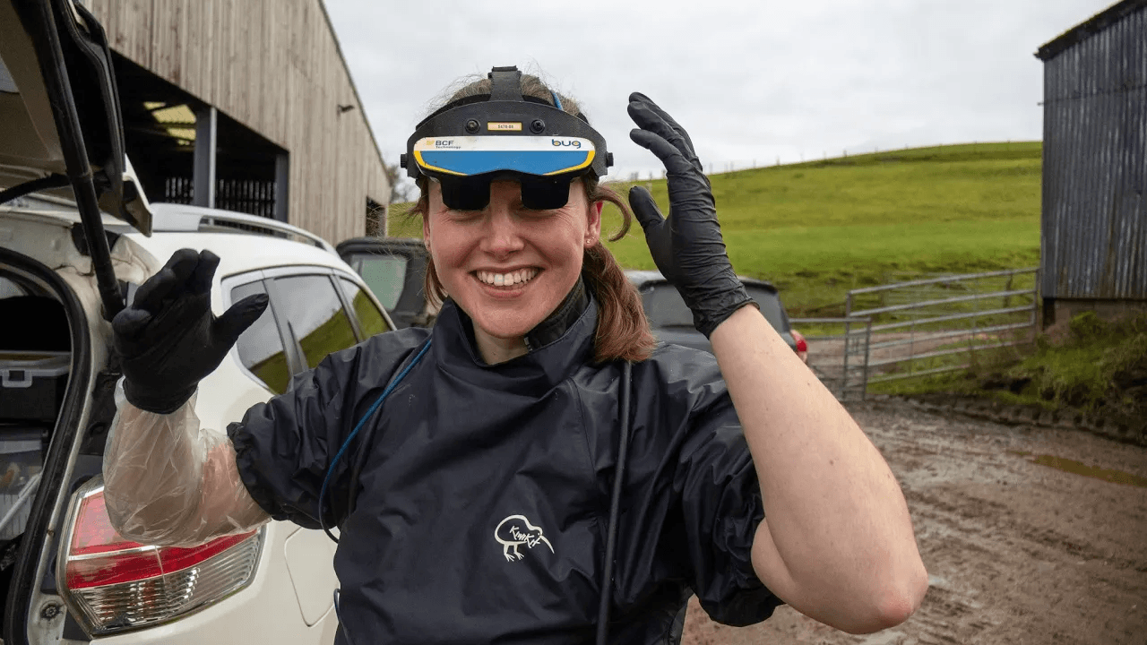 HANNAH RAINEY: LIFE AS A VET
